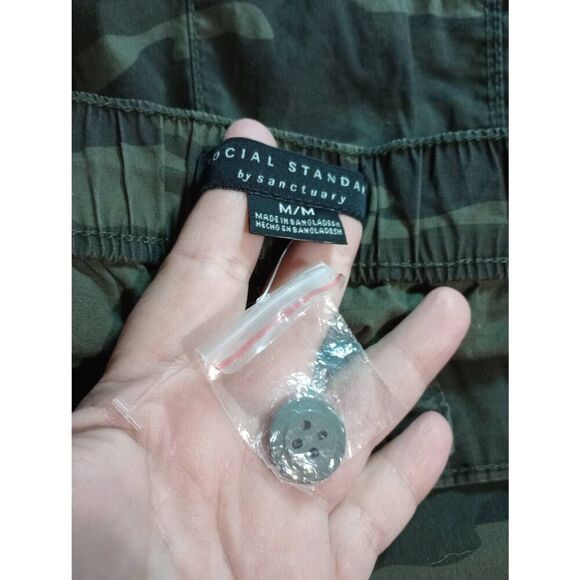 Social Standards Pants Ladies Medium Camouflage Joggers Cargo Pockets - Picture 6 of 8